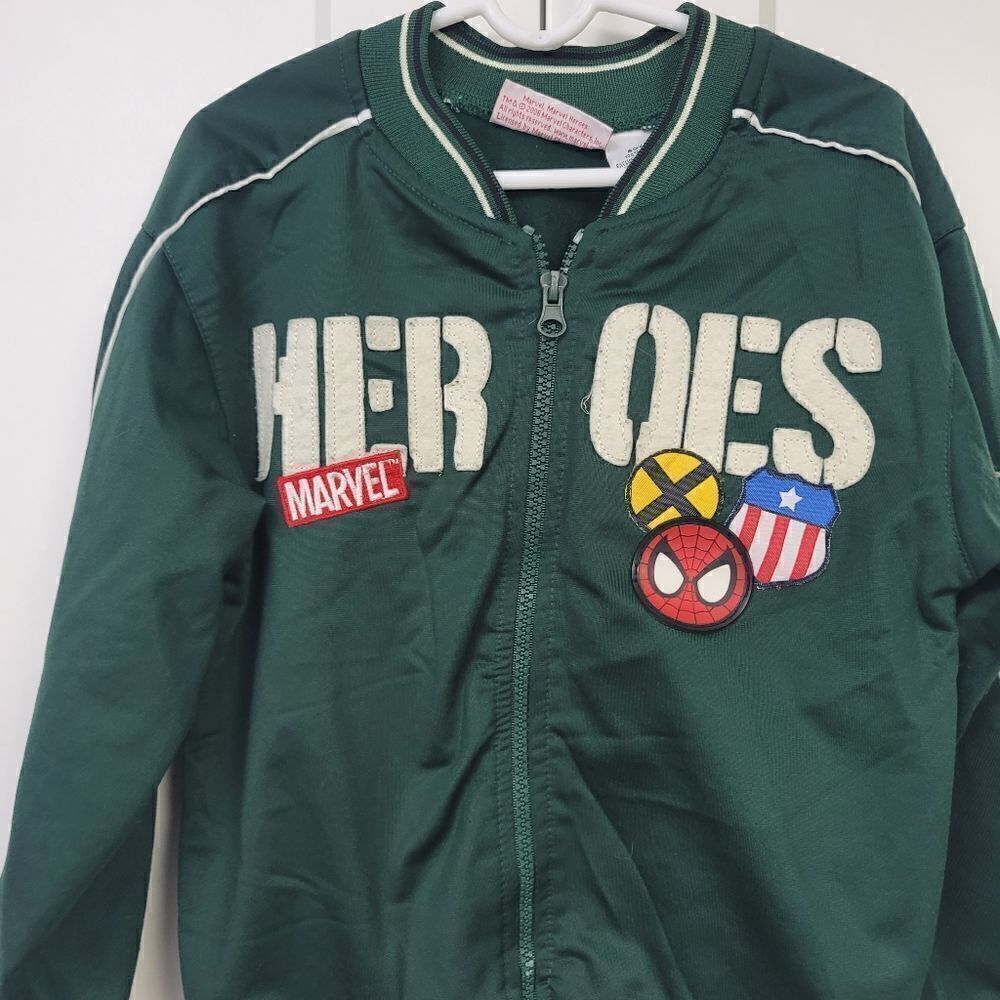 Marvel heroes jacket, size 5 - Picture 4 of 6